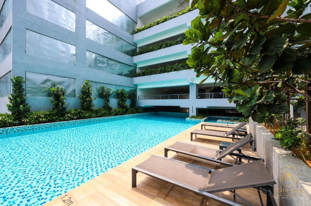 Hotel Neu @ Icon Klcc 5*